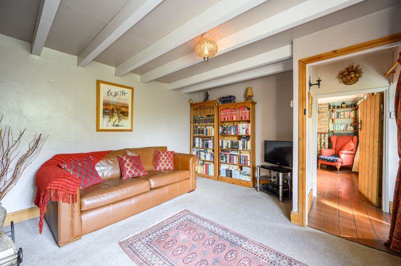 Sitting Room- click for photo gallery